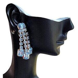 Weiss Signed Blue  Rhinestones Screw Back Vintage Earrings 1.5"